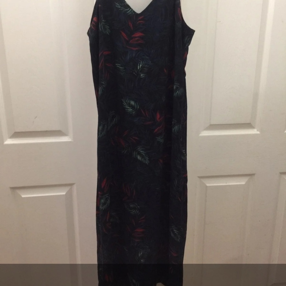GU Long black/green Maxi Dress NEW